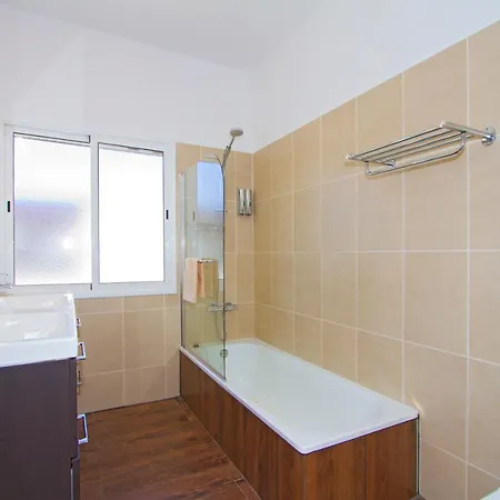 Alegria, Modern 3 Bed In *