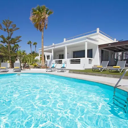 Alegria, Modern 3 Bed In *